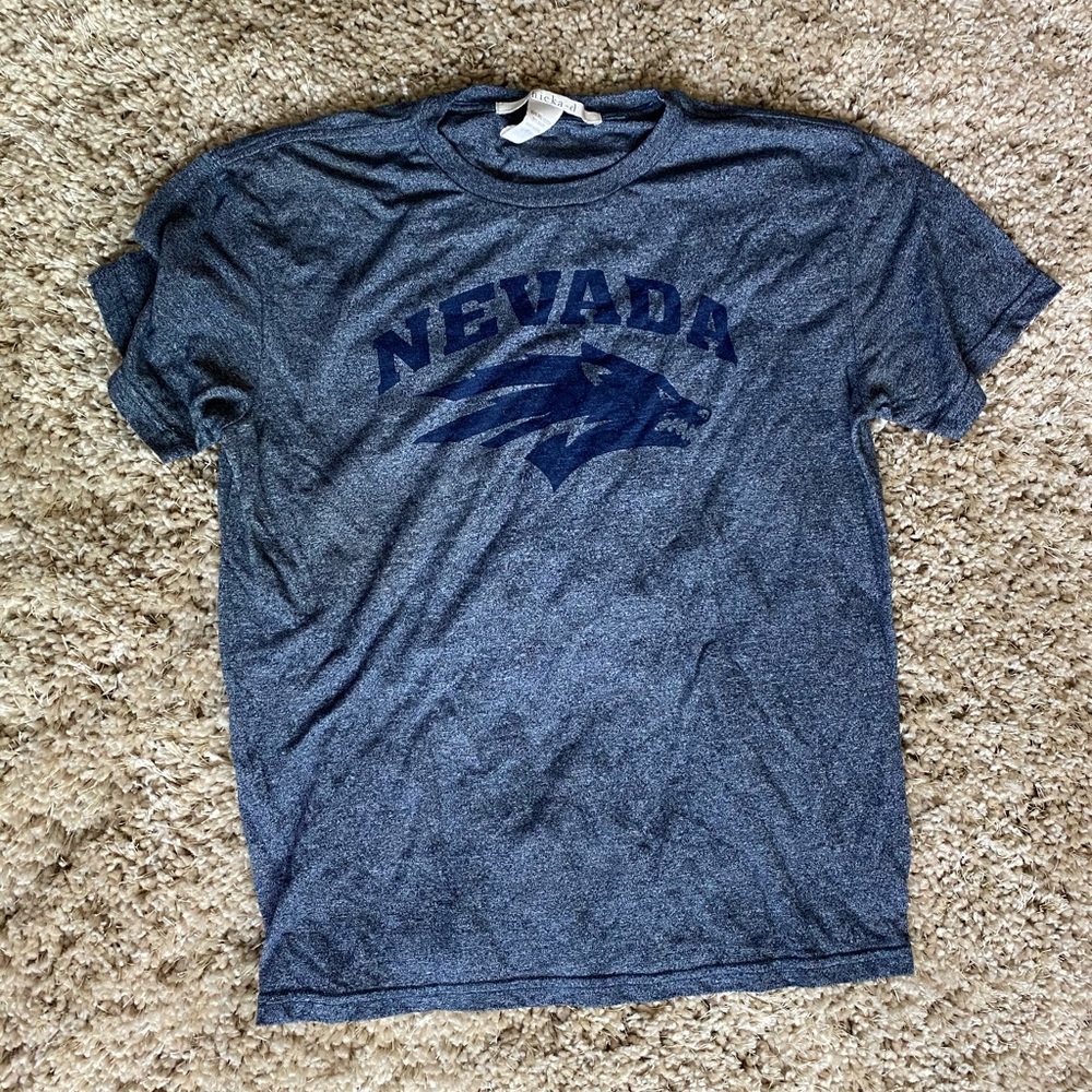 Nevada Wolfpack tshirt